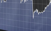 请按门铃提示牌(请按门铃提示牌按在门铃上,还是下面?)
